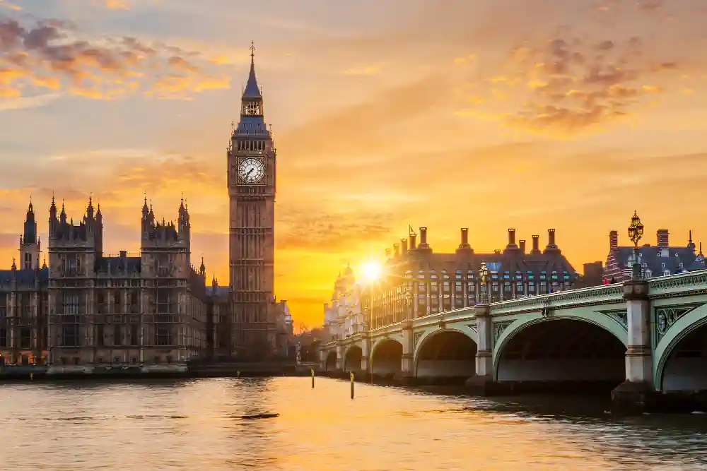 UK confirms mandatory e-invoicing from April 2029: what businesses need to know