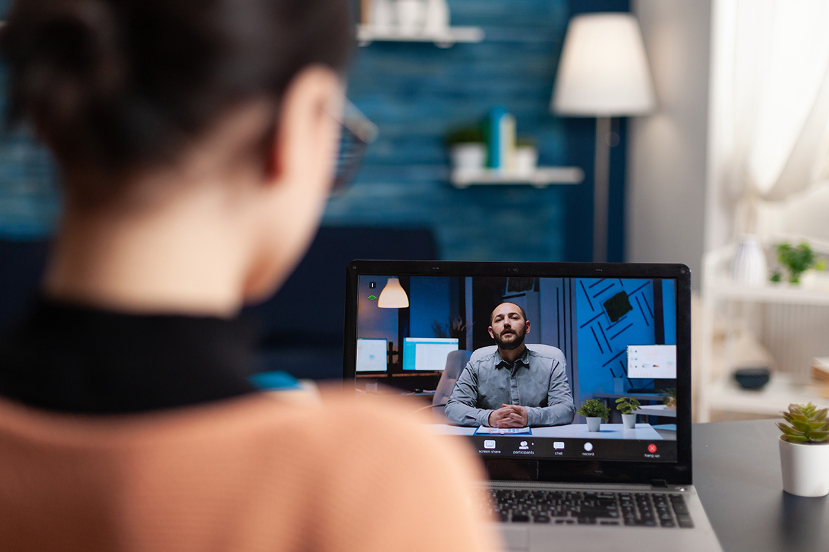 Webinarul RO e-Factura Infinite atrage un număr record de participanți